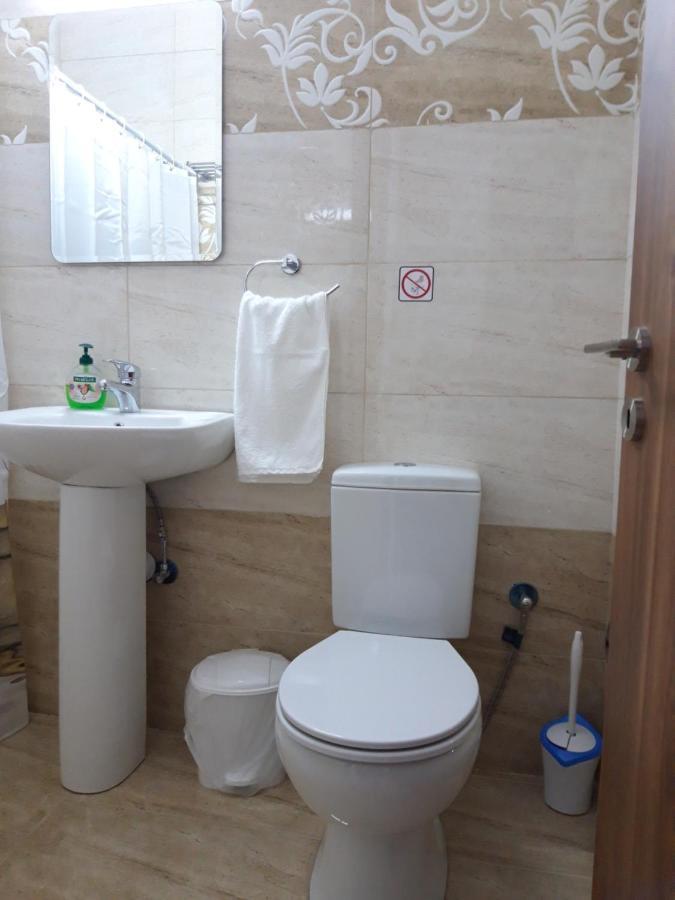 Costas Two-Bedroom Ground Floor Apartment Pafos Exterior foto